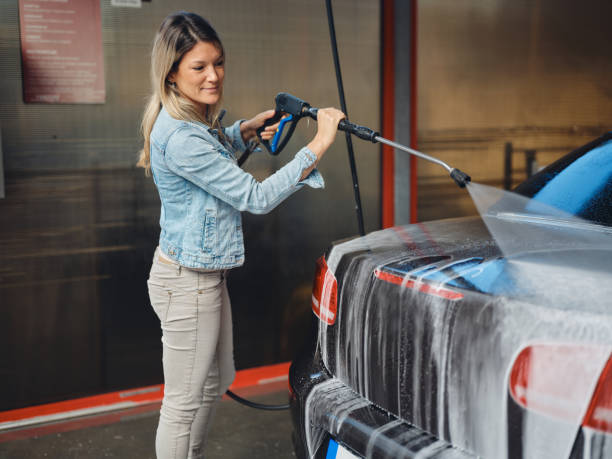Why Choose Our Certified Pressure Washing Experts for Your Project Needs in Hidalgo, TX?
